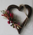Houten hart donker mix droogbloemen 8005